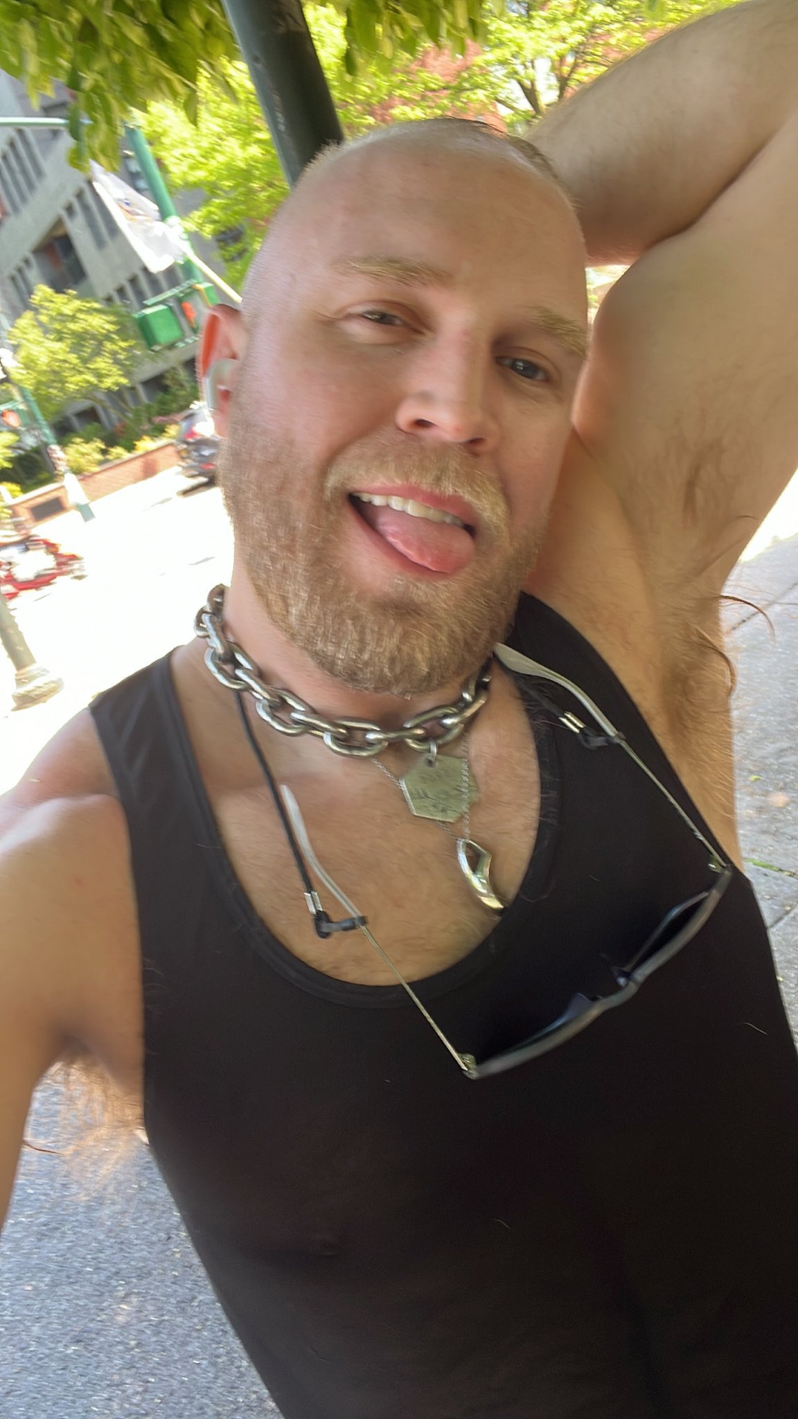 Eros 🔜 IML CHICAGO 2023 on Twitter: "Woof woof https://t.co/7D3Xd0pUhk