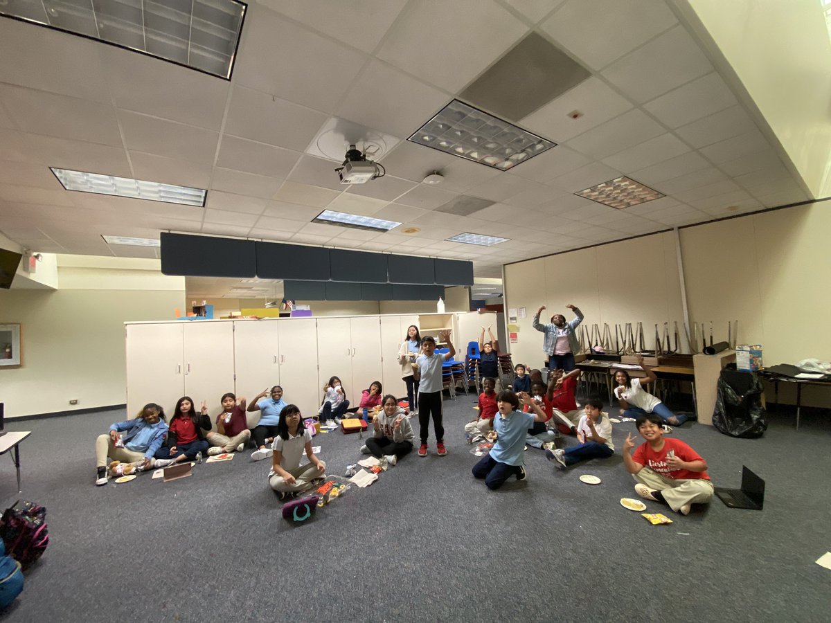 hellomisstran's tweet photo. Officially finished a full first year as a 4th grade teacher. A bittersweet day, but super proud of my students on completing elementary school. I’m going to miss my crazy class, but onto bigger and better things 🥹 @LiestmanES #lastdayofschool #completionceremony #DreamBig https://t.co/bd2PqOuvyq
