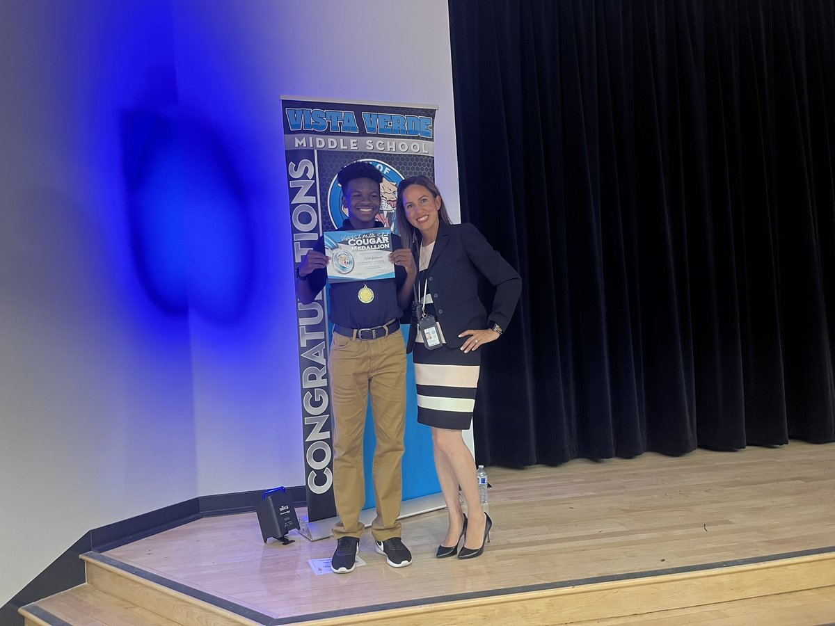 Congratulations to all of our Cougar medallion recipients and our student of the year! Proud of our cougars. #cougarmedallion #leadingthePACK #portriateofagraduate #futureleaders @valverdeusd