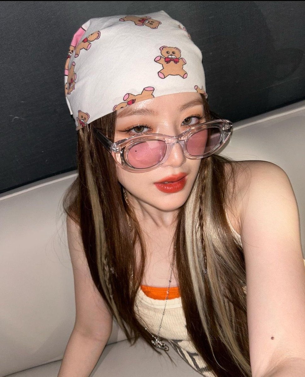 поиск мью/читательниц !

✮︎ я саша/сашуня
✮︎ близки радфем взгляды 
✮︎ стэню твайс бп итзи эспа ньюджи серафимок и другие гг
✮︎ фд важен не пишите если стэните много/онли бг

мю рт пжа