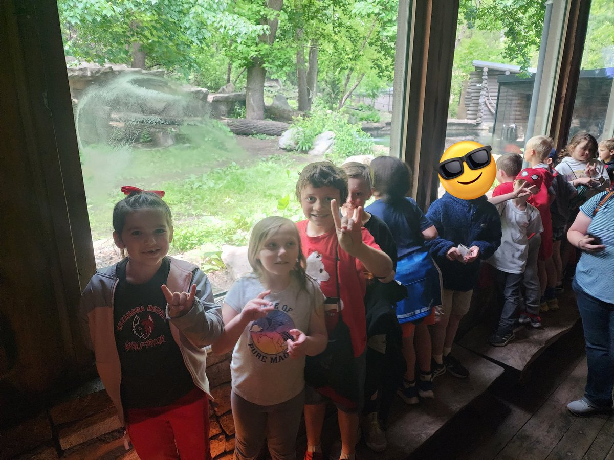 Shenanigansin3's tweet photo. We spent the day with our Peaceful Pups at the Zoo! ❤️🐺 https://t.co/umv0c34ZVl