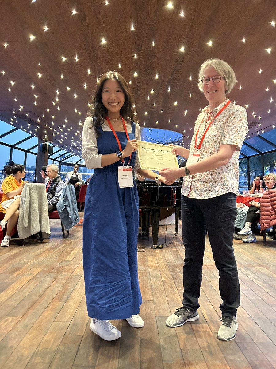 Congratulations to Mengxuan (Suri) Li @Suri_lmx on her Alan C. Kerckhoff Award at #rc28paris for her paper on poverty and child development in Ireland (using data from @GrowingUpIre)!