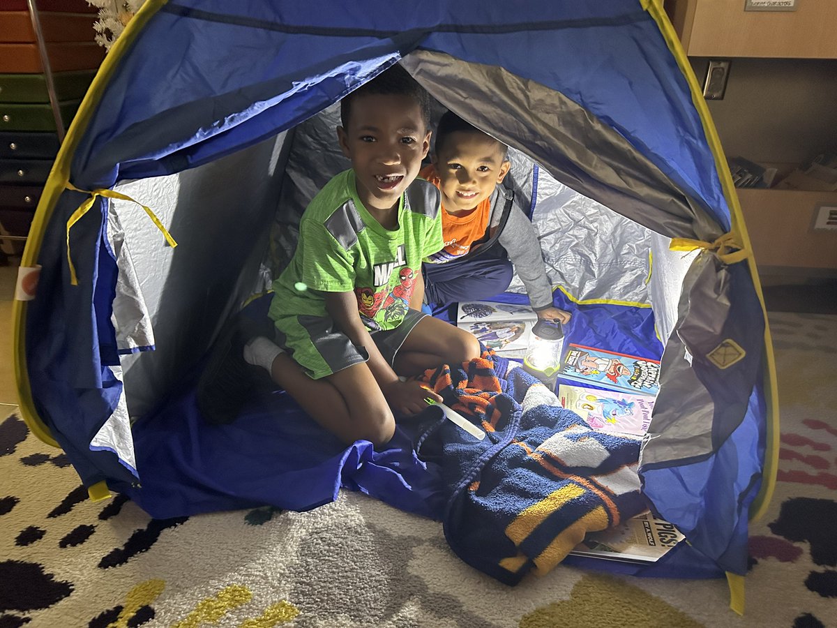 MeganOrtolano's tweet photo. The last full day of kindergarten can only mean one thing 🥁🥁🥁—
🏕️📚READING CAMPOUT DAY📚🏕️!! #successexpress #iteachK #kindergarten #ReadingisFUN #MakingMemories https://t.co/GyZoAwbuWB