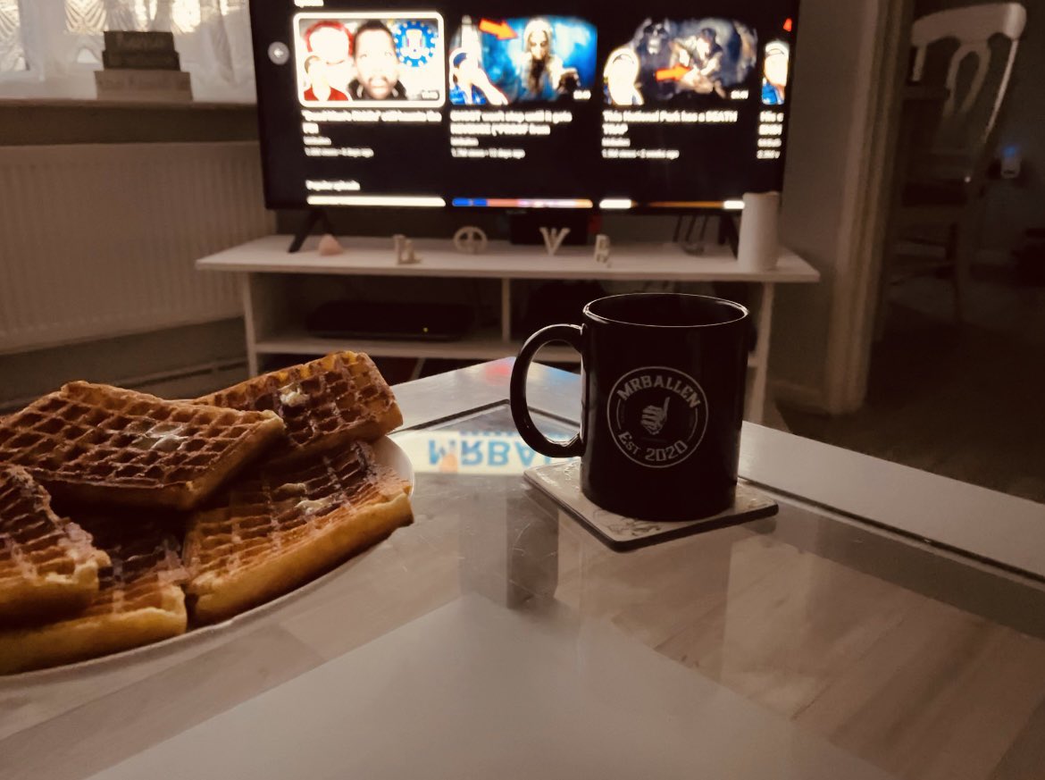 Is there ANY OTHER way to spend your evening? @MrBallen on the TV, a plate of fresh buttered waffles and, of course, a steeeaaaaming hot cup of tea! Bliss! #Balling LET THE JOY COMMENCE!!!