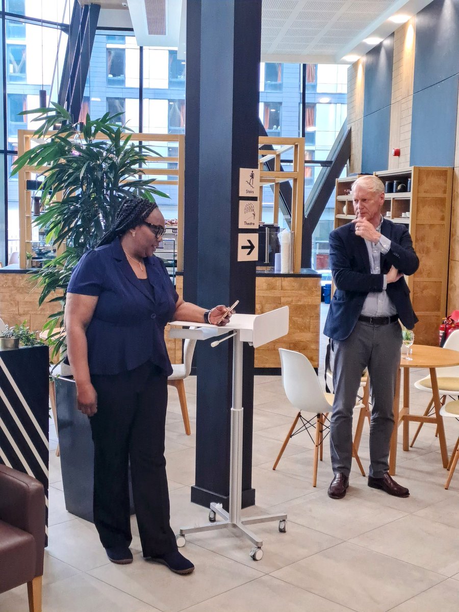 Helen Challis tweet media