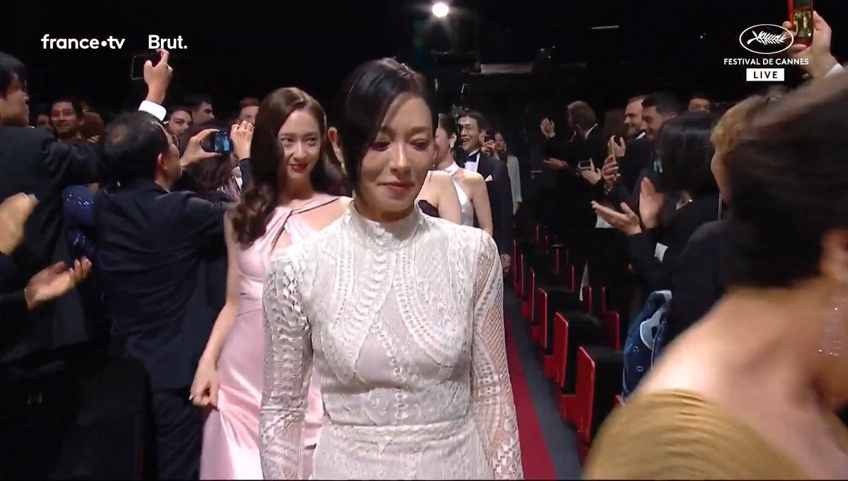 0namhj's tweet photo. jang "serving" young nam!!!!!!
#장영남 #거미집 #cobweb #cannes2023 https://t.co/xQ2IUeFqik