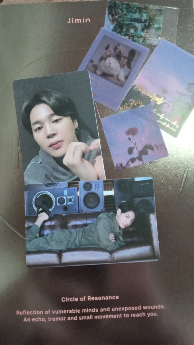 QuellSH's tweet image. Feedback super positivo pra @teamoseokjin, eu tava louca atrás desse querido e ela apareceu pra me salvar🥰
Veio tudo certinho,super bem embalado e protegido.Muito obrigado pela venda meu bem💜