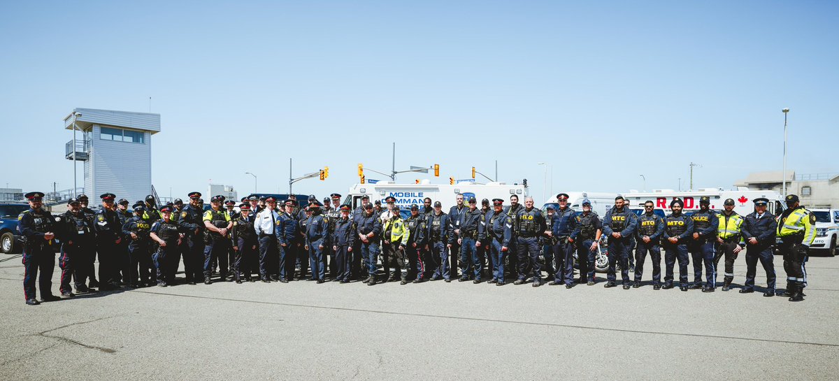 DeputyAndrews's tweet photo. Incredible showcase today by #PRP &amp; law enforcement partners across the GTHA, highlighting joint efforts in the ongoing work to eliminate street racing and other high-risk driving behaviours on our roads. #ProjectErase2023 https://t.co/pBz26AjqFN