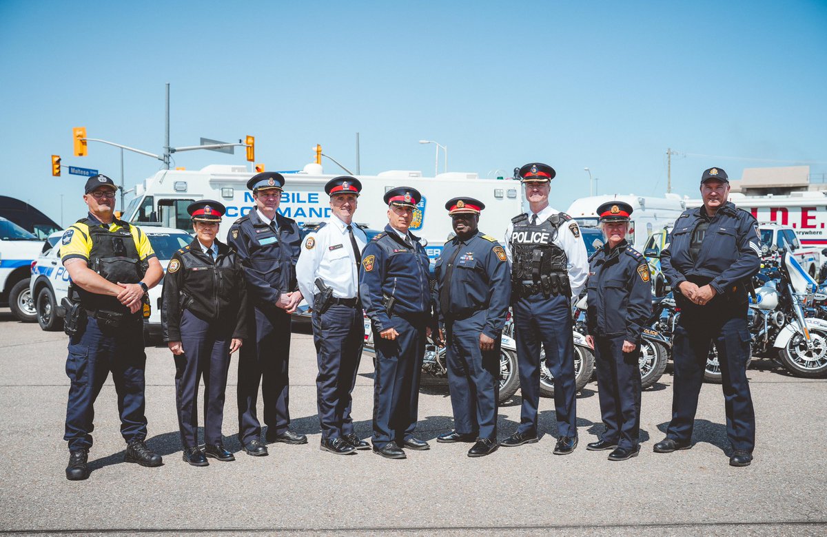 DeputyAndrews's tweet photo. Incredible showcase today by #PRP &amp; law enforcement partners across the GTHA, highlighting joint efforts in the ongoing work to eliminate street racing and other high-risk driving behaviours on our roads. #ProjectErase2023 https://t.co/pBz26AjqFN