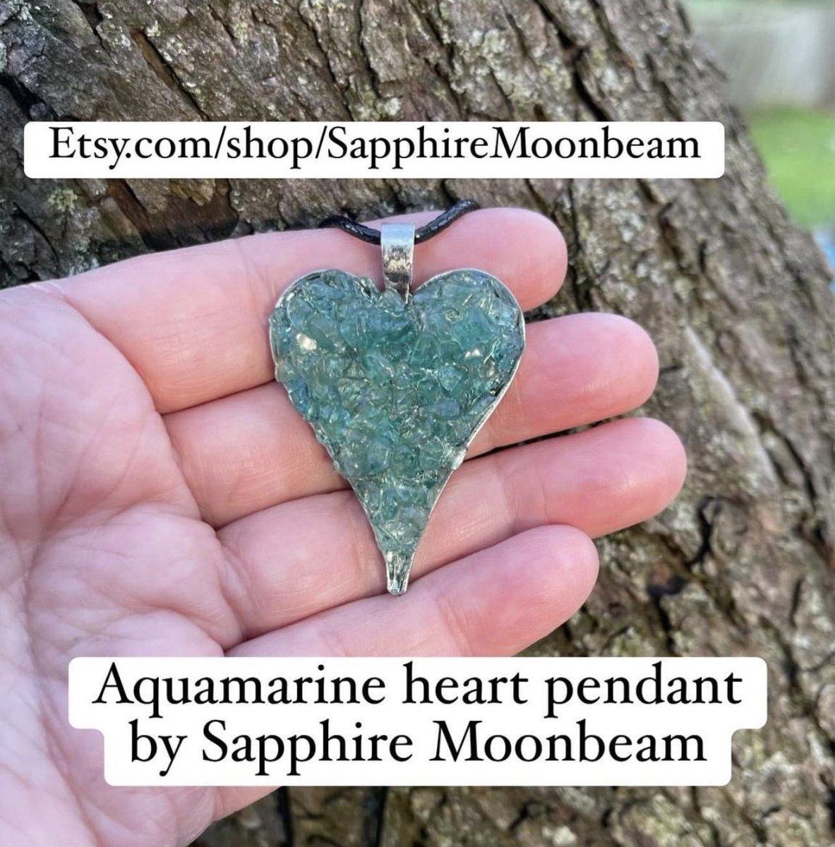 I infuse my jewelry with lots of love. 🩵💙💚 

Etsy.com/shop/SapphireM… 

#aquamarine #gemstone #jewelry #jewelrylover #jewelryaddict #jewelryfashion #metaphysical #magick #artist #SapphireMoonbeam