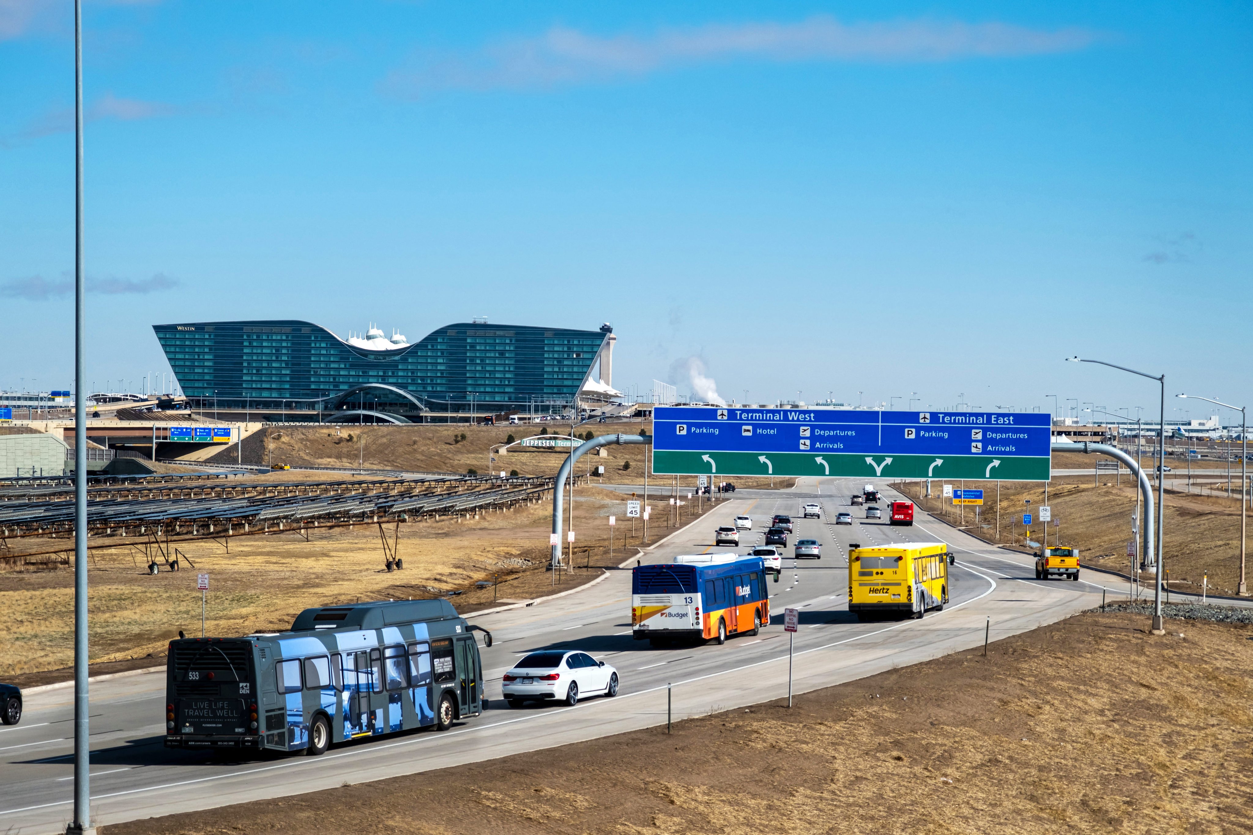 pikes-peak-shuttle-lot