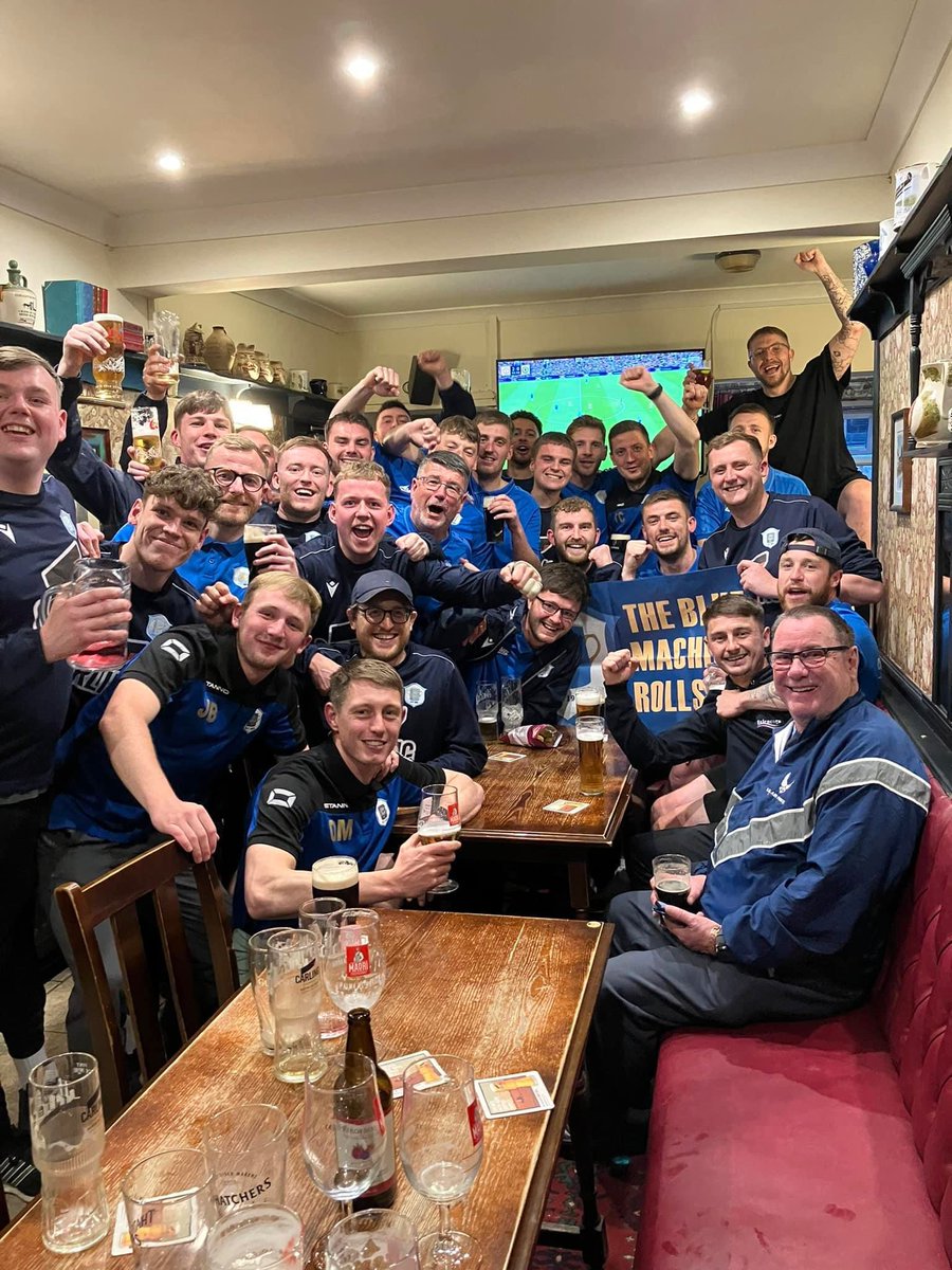 Blue Mugge 2 - Oldfields 1

CHAMPIONS 🏆

UP THE FUCKING MUGGE 🔵🟡

“Stay Classy”