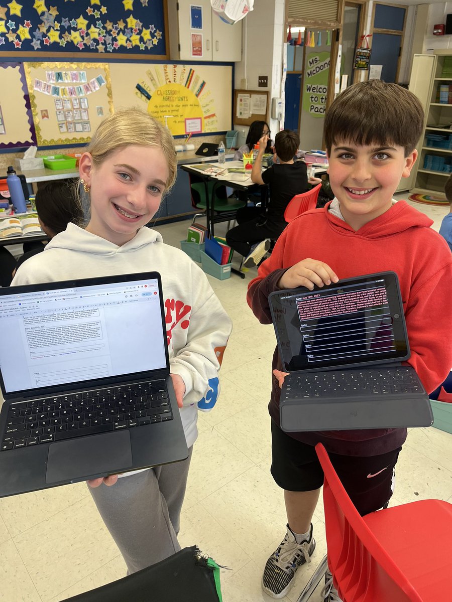 I love when students want to show their growth to previous teachers! WT is a special place! 💙 <a href="/MissImyak/">Ashley Imyak</a> @hoffman_wt <a href="/MrBogie1/">Mr. Bogie (he/him)</a> #112leads #wt112