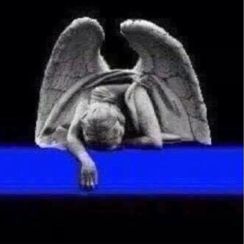 Keep my community in prayer, tonight will be hard for many.....#SCSO #georgetownky #calebconley #deputyconley #candlelight
