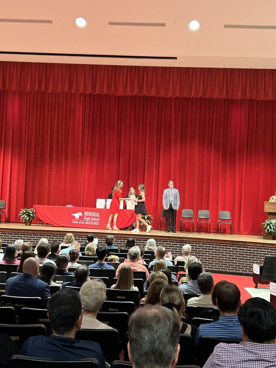 Memorial Basketball (@77024basketball) on Twitter photo Congratulations to <a href="/RileyMcCloskey3/">Riley McCloskey</a> for winning the United States Marine Corps Distinguished Athlete Award. Riley is also a MHS Salutatorian. Congratulations to <a href="/RileyMcCloskey3/">Riley McCloskey</a> for winning the United States Marine Corps Distinguished Athlete Award. Riley is also a MHS Salutatorian.