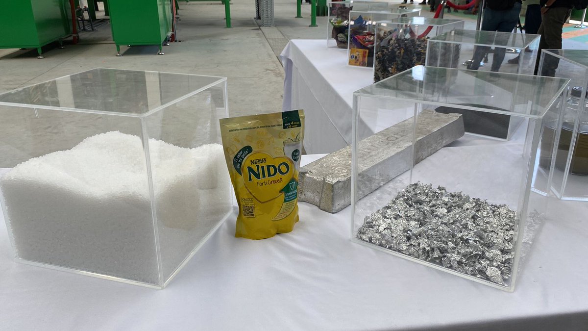 ecolanamx's tweet photo. Ecolana se enorgullece de colaborar con Greenback y @NestleMX en la lucha contra la contaminación plástica y de formar parte en la iniciativa para la recuperación de plásticos flexibles. ¡Juntos, estamos cambiando las reglas del juego! ♻️ https://t.co/TDZRoeoa89