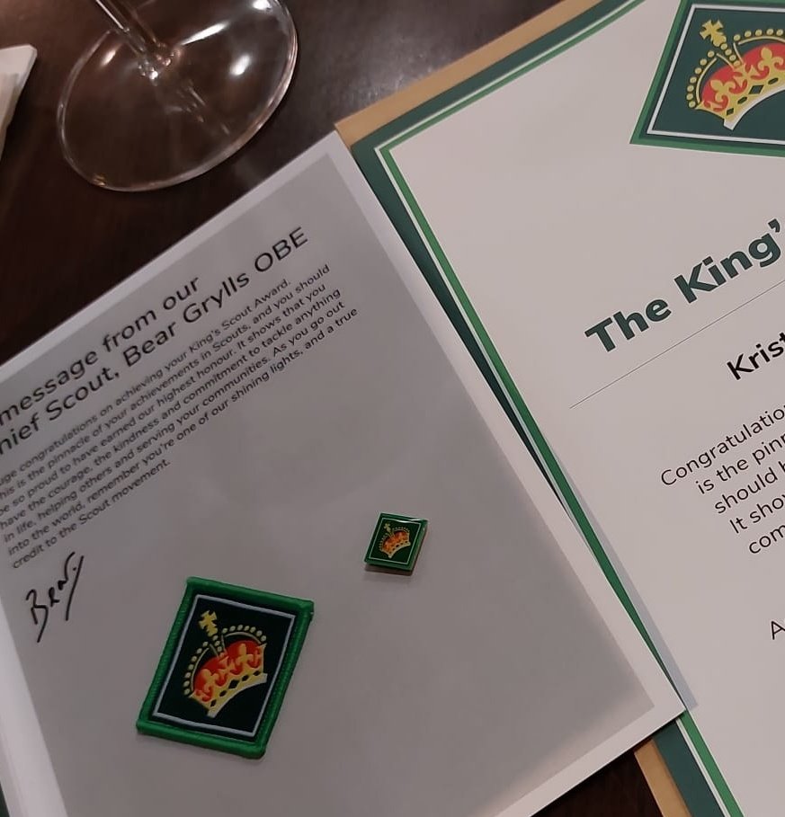 Kristofor_scout's tweet photo. Well, after lots of hard work, over coming challenge &amp; set backs it's all paid off. Yesterday I got presented my King Scout Award (highest youth award in @scouts ) at a work conference. https://t.co/33OhGb3QkA