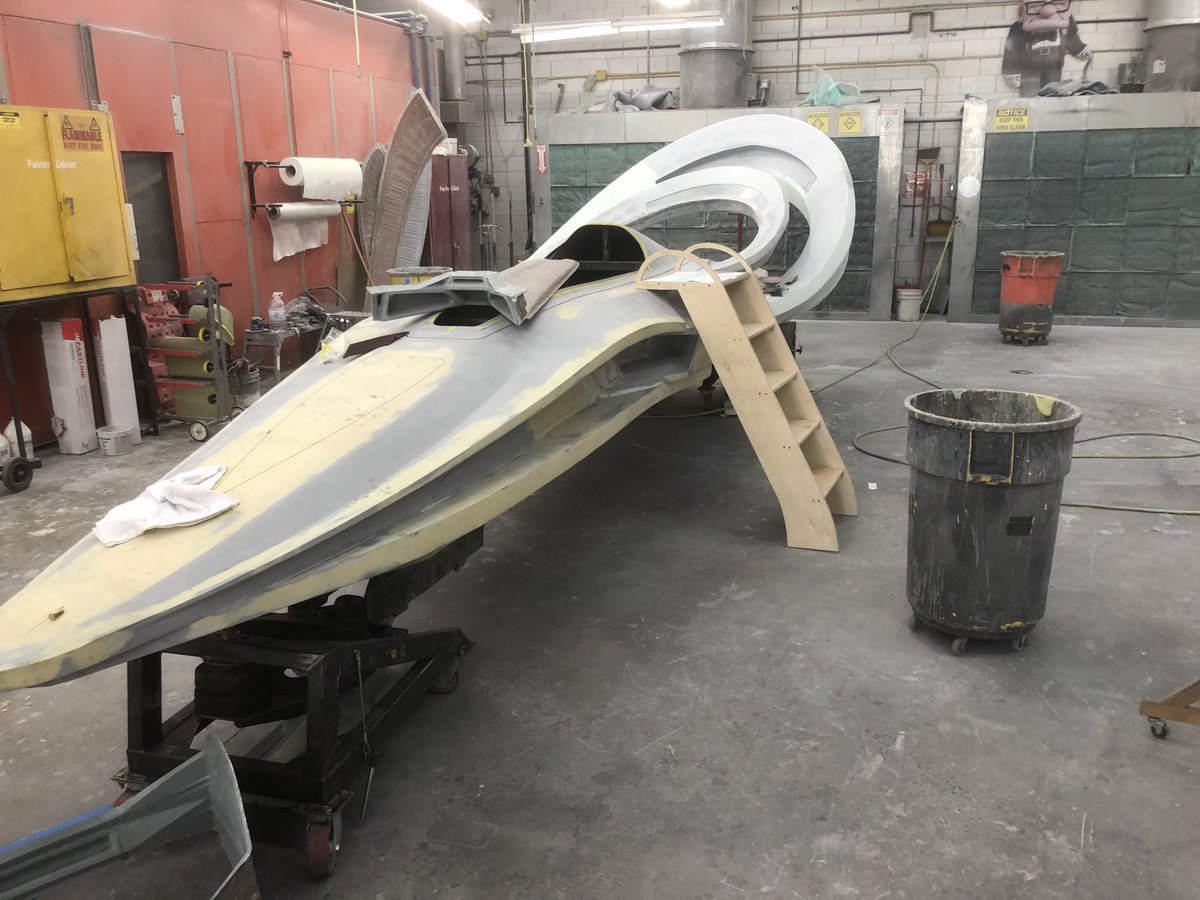 KITST7LEN's tweet photo. #TheOrville
Inspecting the progress on the Pterodon https://t.co/nFdnWSZmX7