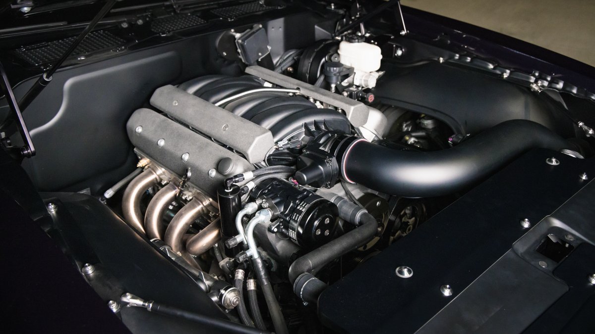 Holley_News's tweet photo. Completed this past summer, the ‘Bird now gets its motivation from a 550hp LS7 crate motor.

See more of Deb's 1971 Firebird on #HolleyMotorLife: https://t.co/I1ZmjKZ3oL

#Holley #DetroitSpeed #DetroitSpeedEquipped #Suspension https://t.co/0T7ekD2keP