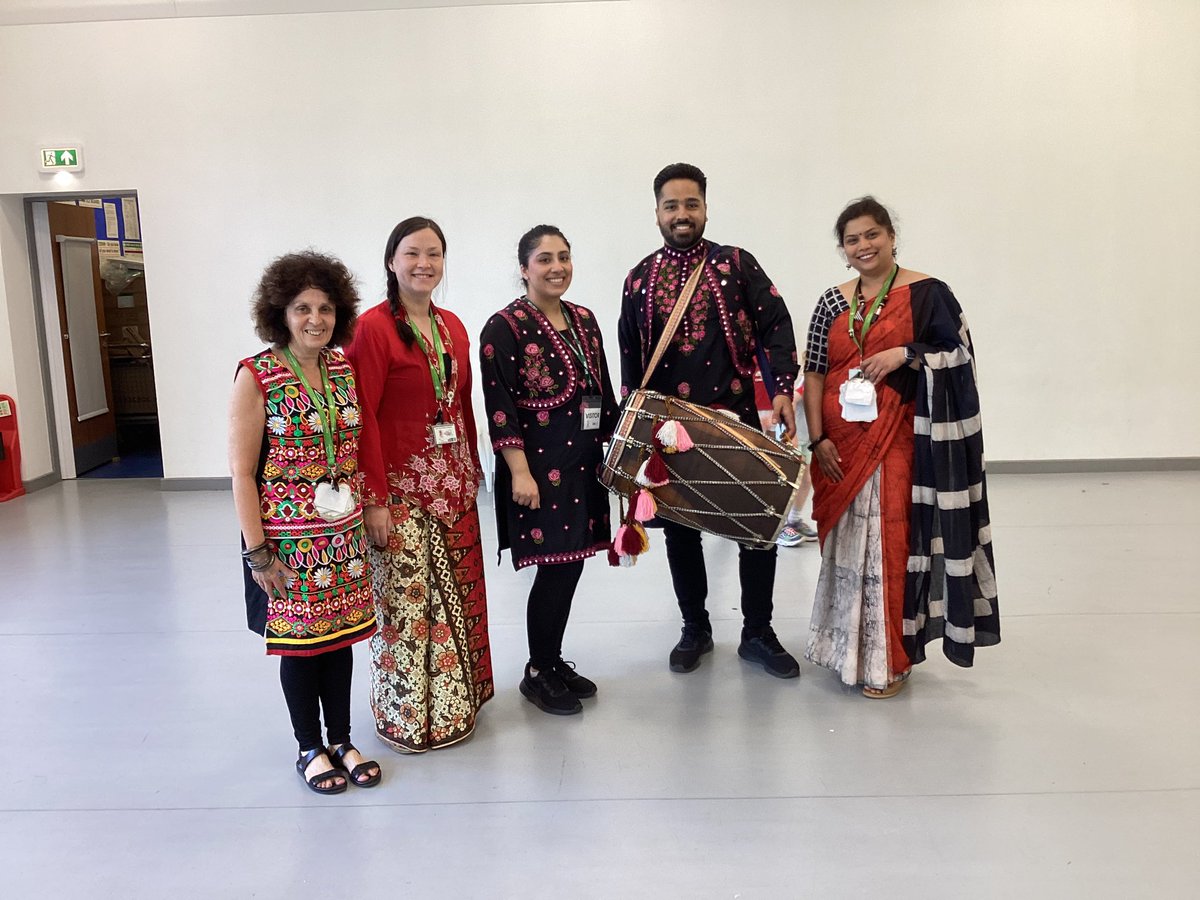 #ltpasmsc <a href="/BrightFuturesET/">Bright Futures Educational Trust</a> #wearebrightfutures <a href="/LimeTreeFriends/">Friends of Lime Tree</a> India, Sri Lanka, Malaysia…Sale! A wonderful celebration of our diverse school community this week at <a href="/limetreepa/">Lime Tree Academy</a>