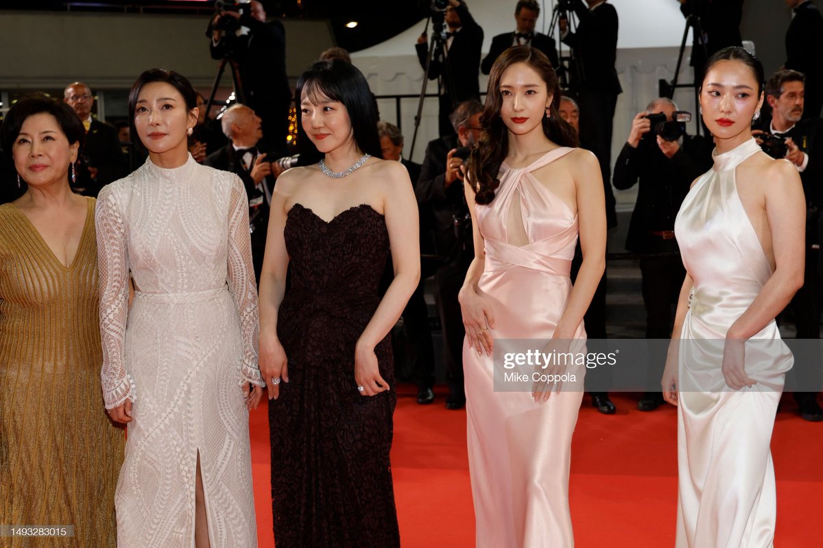 krystclass's tweet image. the women of Cobweb 🫶🏻
Krystal at the 76th Cannes Film Festival (#Cannes2023) Red Carpet for #Cobweb.
#KRYSTALatCannes #COBWEBatCannes