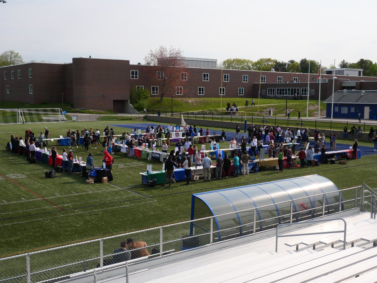 An opportunity to mingle with potential employers and find out about post-secondary options? YES PLEASE! ✔️

A big thanks to the Aspirations Lab at Lewiston High School for organizing the Future’s Fair and inviting LRTC to join them.