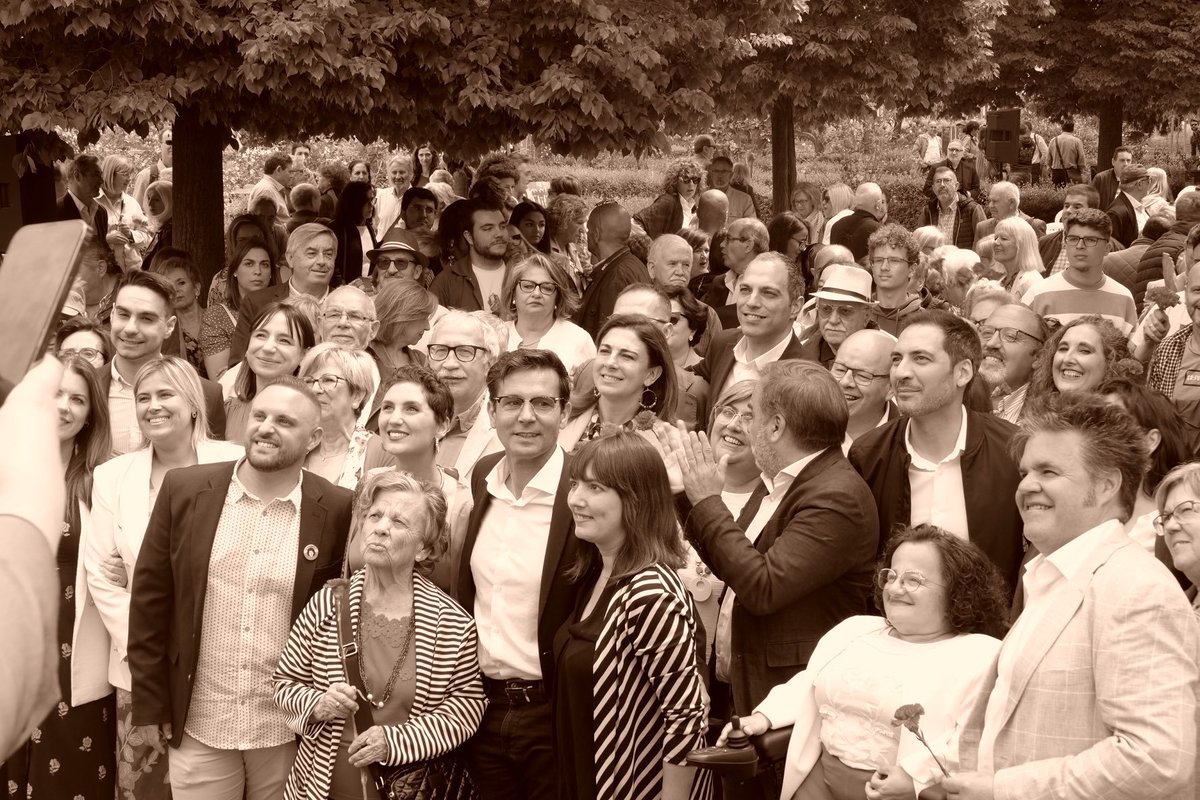 Hay muchas razones para votar al PSOE en Granada en estas elecciones municipales, el mejor alcalde y un gran equipo para seguir impulsado el proyecto de Granada.  Lo mejor para la Granada de hoy y del futuro.