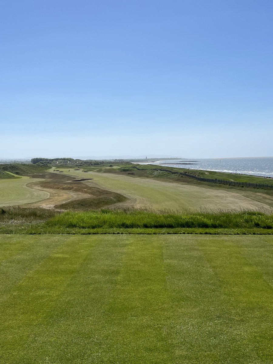 philontoast's tweet photo. Brilliant afternoon @wallaseygolf with gang from @SandAGolfClub. Course is superb and a credit to @johnmac150 and his team. Loved every minute of it…once I stopped shanking it in the nets!! https://t.co/FipFb8ZJbk