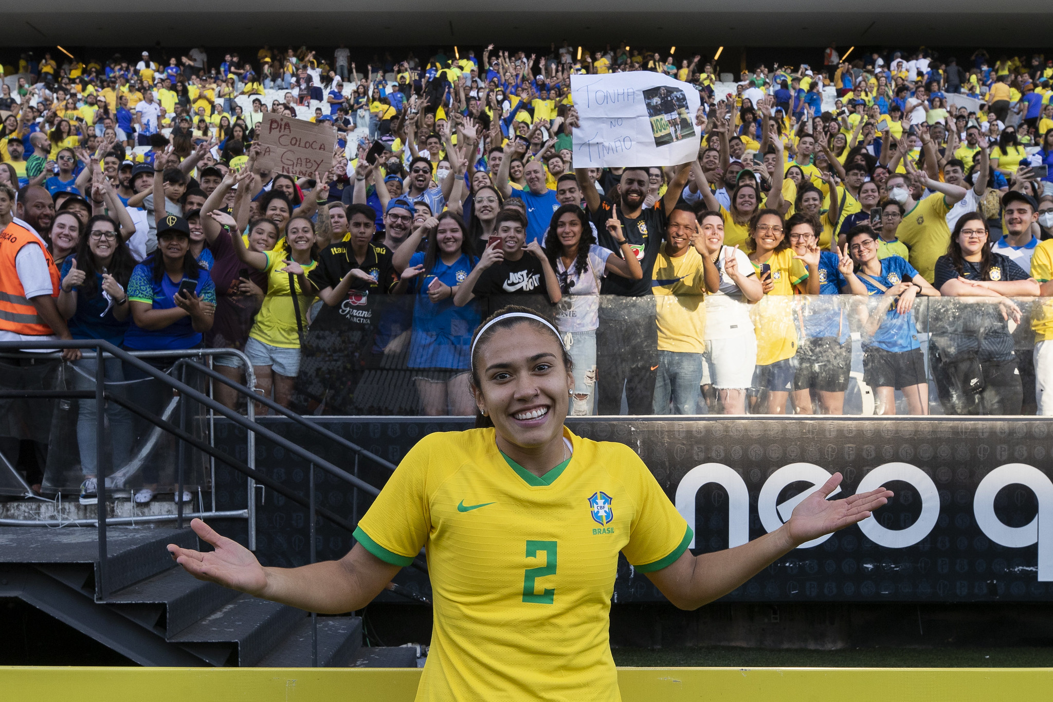 O DF por elas! Vá ao Mané Garrincha apoiar as meninas da Seleção no último  jogo antes da Copa do Mundo