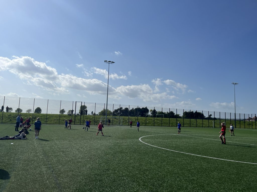 LevenmouthAc's tweet photo. ⚽️GIRLS FOOTBALL CLUSTER LEAGUE⚽️
#LevAcActSch & #LevAcPE were delighted to host our first EVER Girls Football Cluster League fixture this evening🙌🏻
💜6x primary schools
💜6x Young Ambassadors
💜50x active young people
Well done to everyone involved👏🏻🤩
#ICAN #OneCluster https://t.co/qGQ4yzTF0d