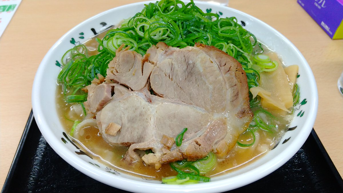 たまにYou Tubeで実況配信したりもしてます🥳
https://t.co/dSrmnx2f9T

普段は「おっぱい吸いたい」「おまんこペロペロしたい」と繰り返し言ってたり
ラーメンや変形ロボ玩具やゲームのツイート多めですのでご注意ください🙇 