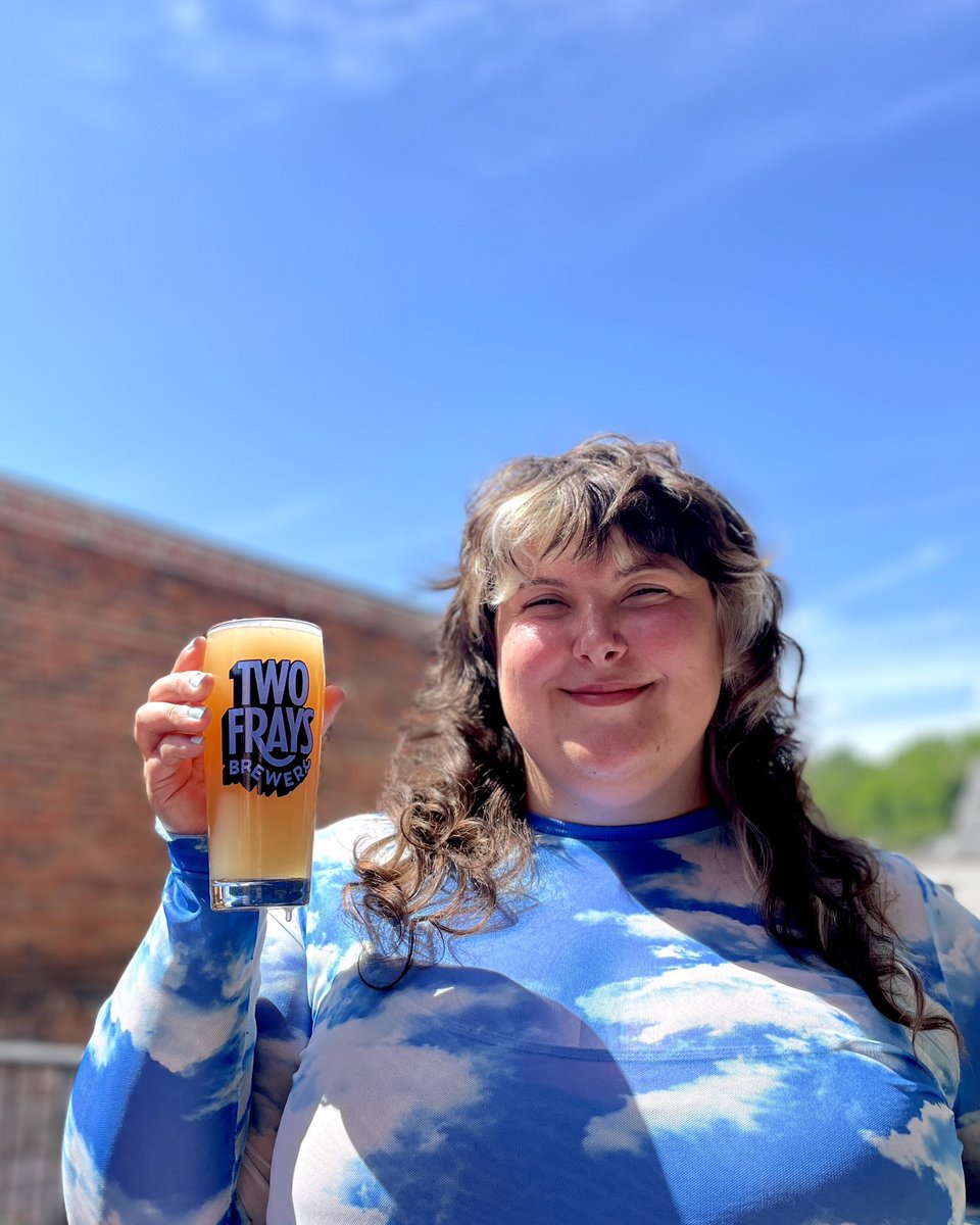 TwoFraysBrewery's tweet photo. Blue skies and Strawberry Wheat through the weekend 🍓

We’ve got one keg of this guy and we think it’s gonna go fast… come get your fill starting this afternoon ☀️

Ps…. More of the Freeze Tag series next week! https://t.co/4JYQuNV4hq