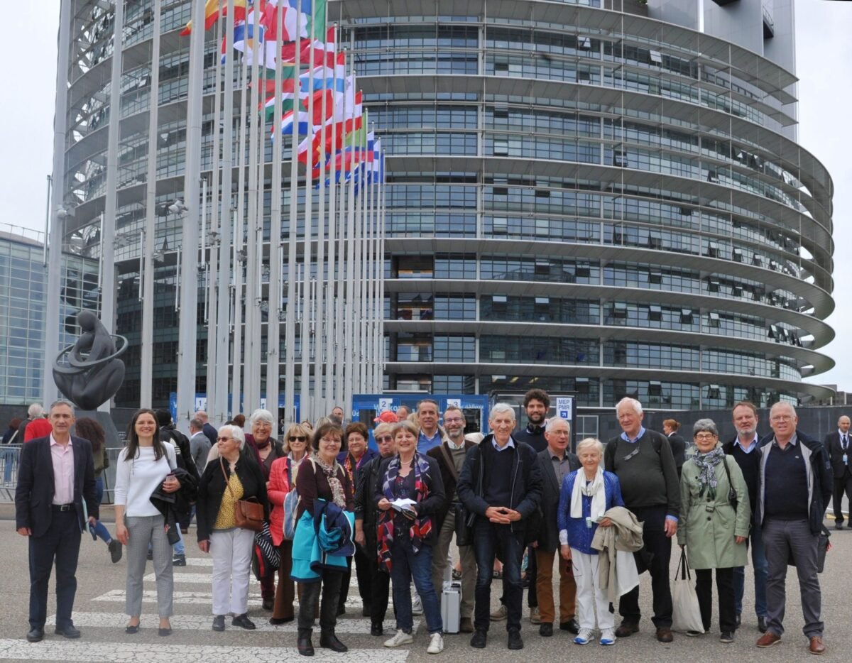 mppu_intcenter's tweet photo. Strasburg - #MPPUEurope | We got to know each other by sharing life in the institutions and administrations but above all by continuing the dialogue on Fraternity as a proposal for our political action.
➡️Check out the article: https://t.co/qmM48od9J1 https://t.co/OuYnDjpcS9