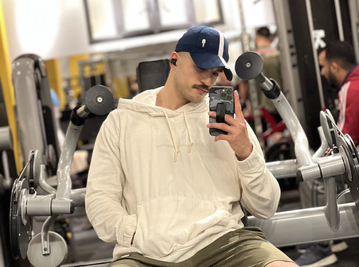 mohamedalhouni's tweet photo. 🏋🏻🖤
#كت_ويت_بصورتك_وانت_في_gym https://t.co/mMQw2yyJat