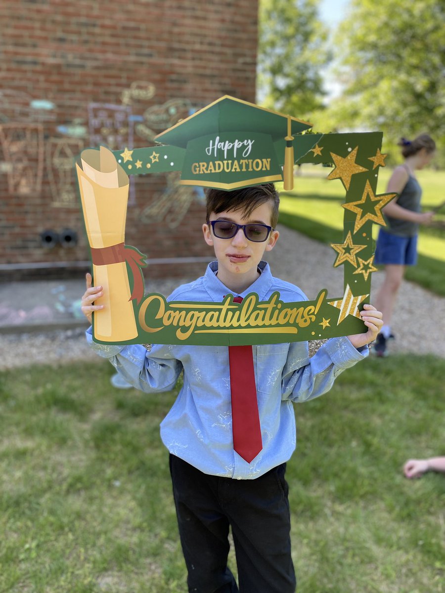 Mr. Howell tweet media