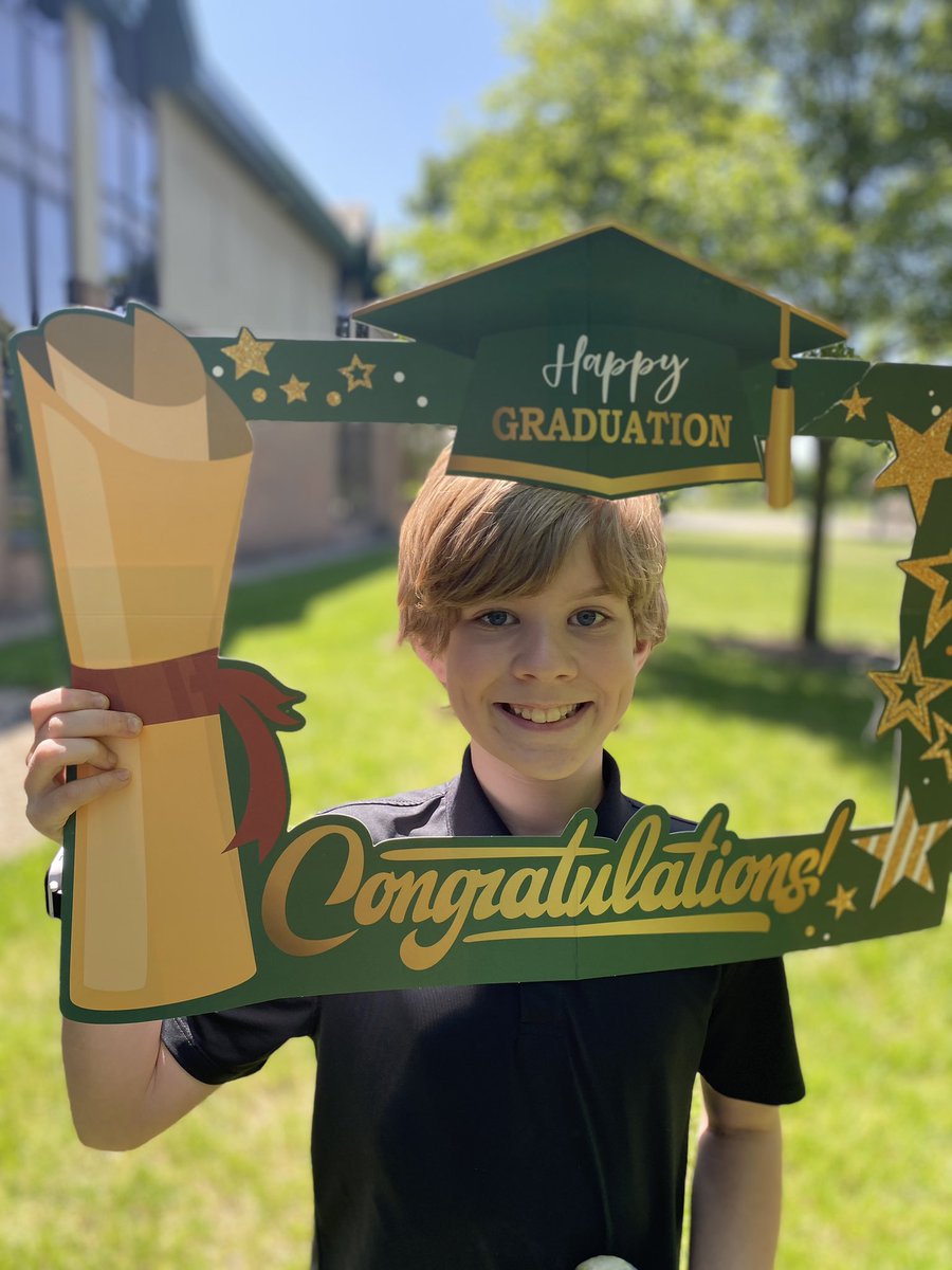 Mr. Howell tweet media