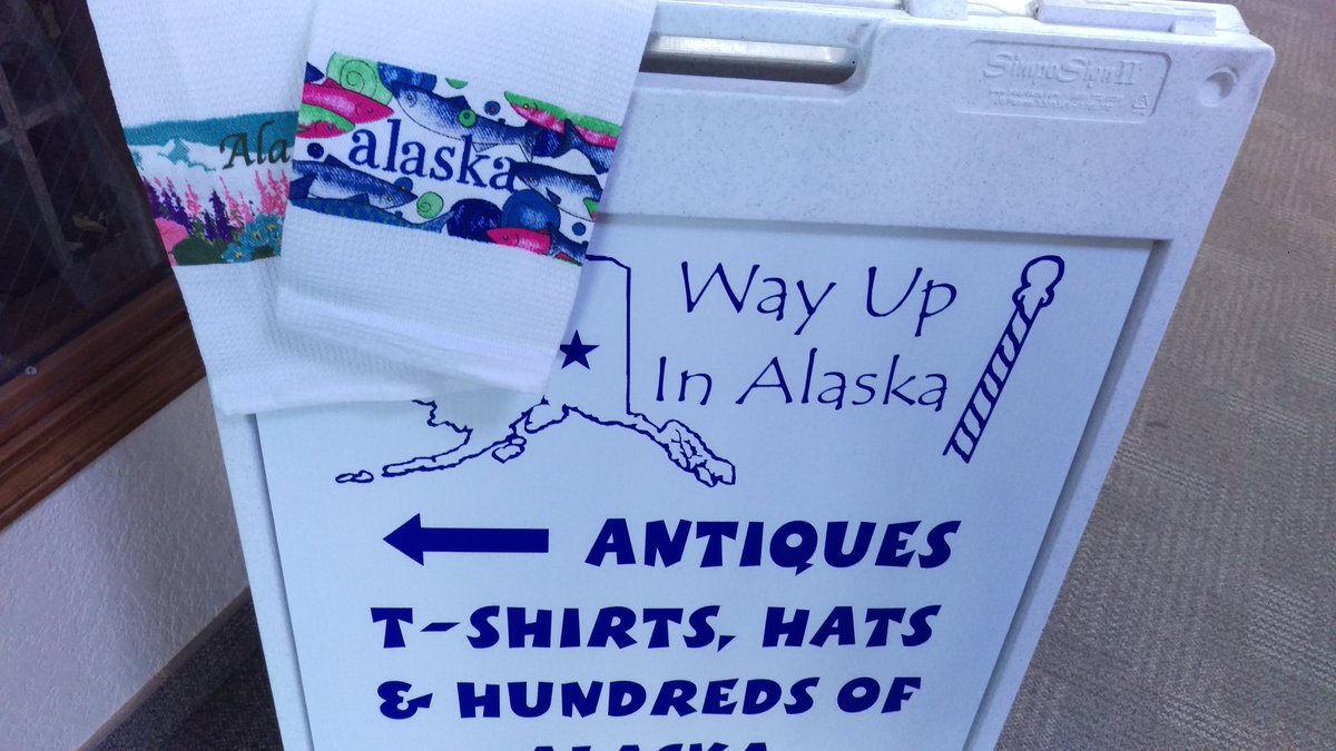 Put a couple of our newest #Alaska theme towels out on the sales floor in our brick & mortar shop (facebook.com/AlaskaTranfers…)

And they are listed in our #eBaystore:  
#Salmon: ebay.us/E5Giq7
#Wildflowers: ebay.us/RSydGP

#ItemOfTheDay #kitchen #WayUpInAlaska