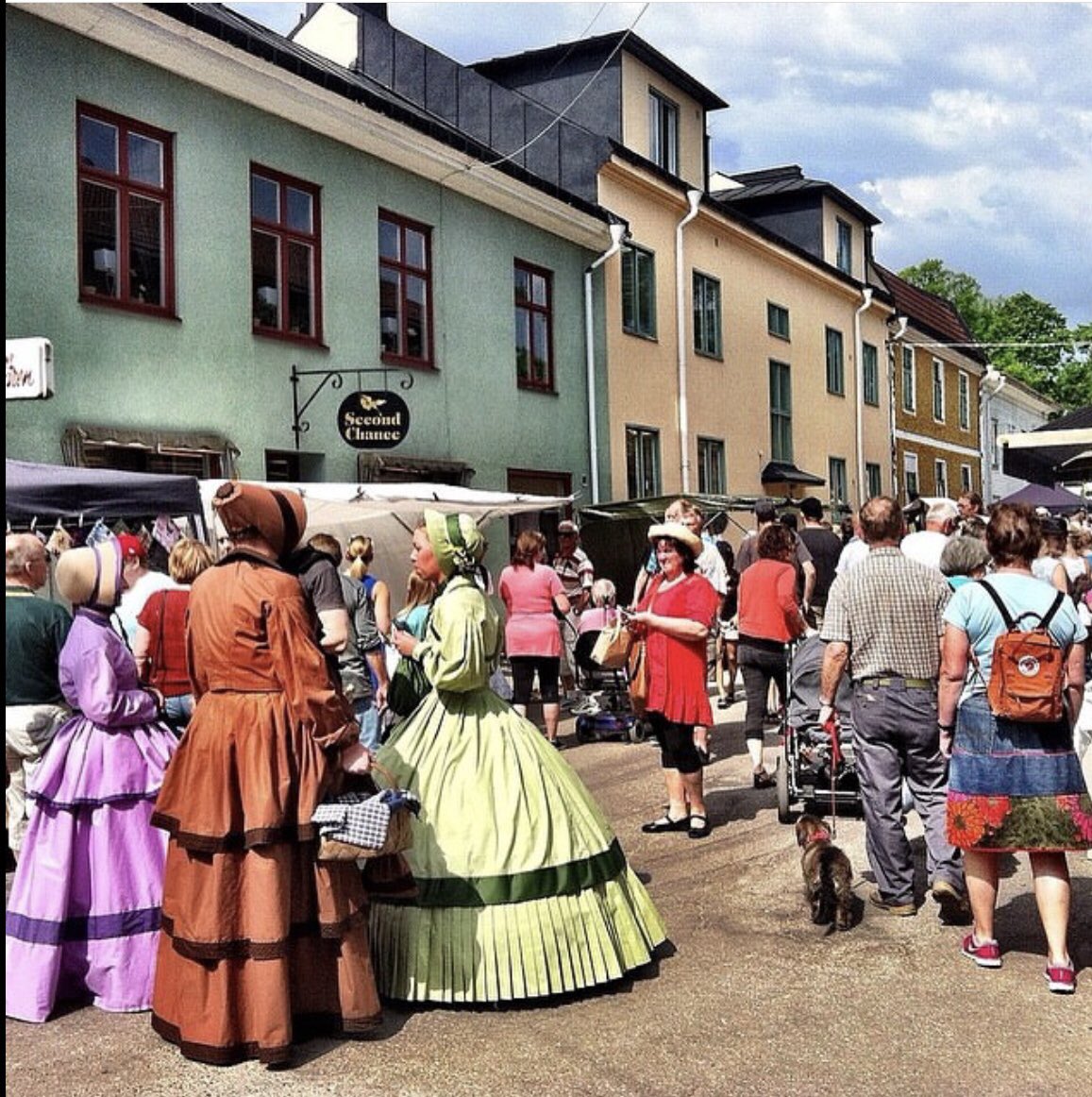 malmkoping's tweet photo. Om du har vägarna förbi: Gammaldags Marknad i Malmköping på lördag 27 maj kl 9-16 https://t.co/FbFpPSWz29