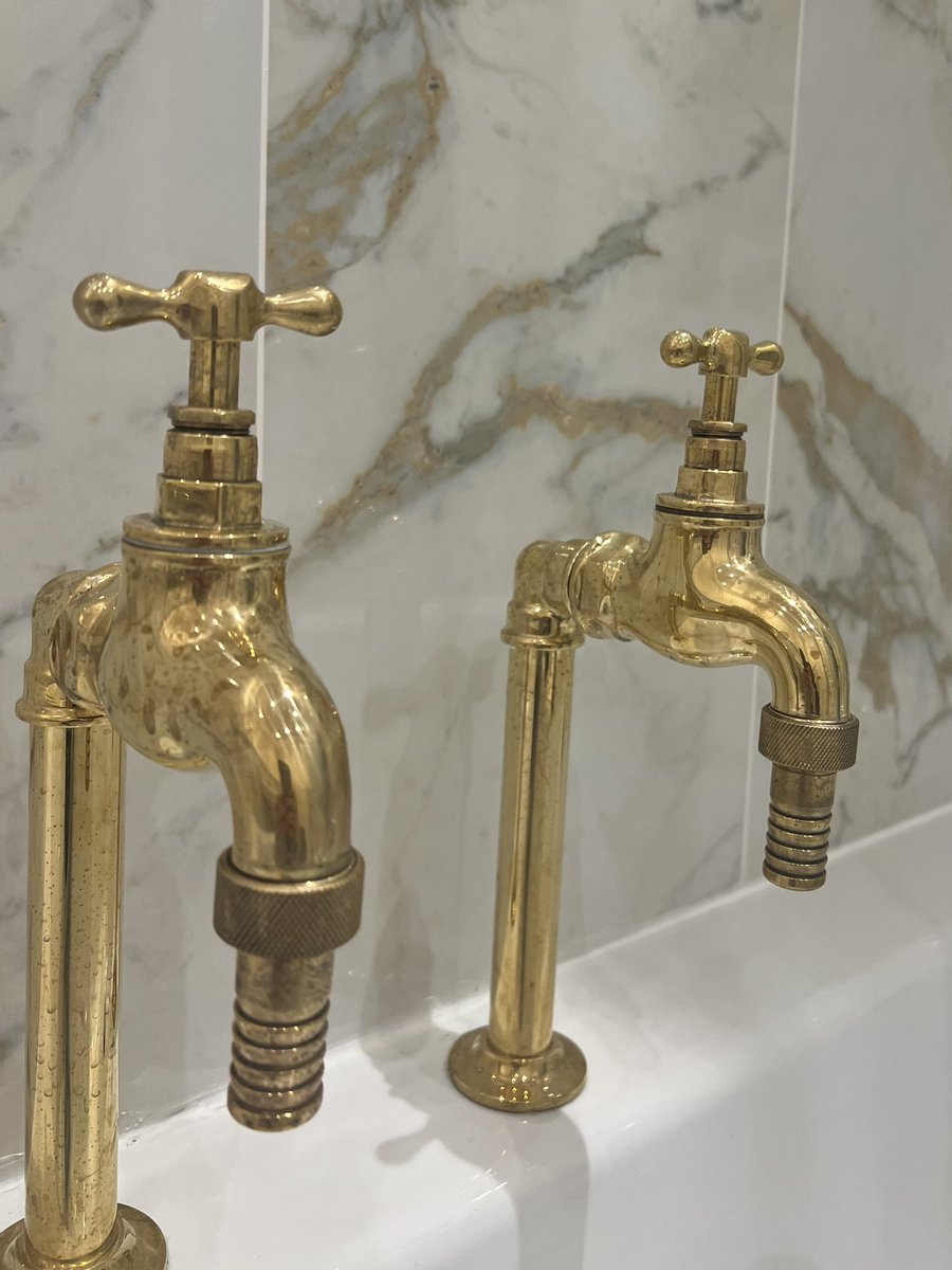 purves_sophie's tweet photo. The old taps from the communal bath at Bootham Crescent have had a makeover thanks to @TapRefurbish and have found a new home in our bathroom. A little piece of @YorkCityFC history here in Kent. https://t.co/8a92qPFm90