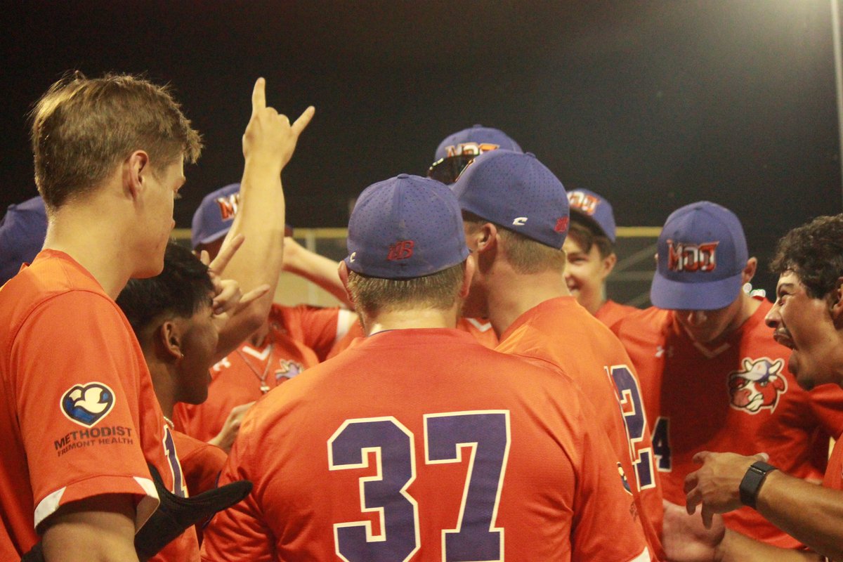 Last night was Moo Win You Win Wednesday! Present your ticket from last nights game, at the next Wednesday game May 31st to receive a free GA Ticket! 🤩