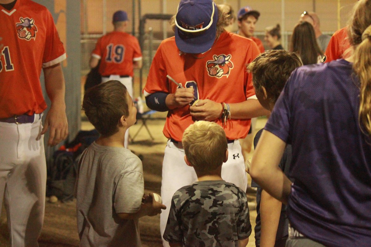 Fremont Moo tweet media