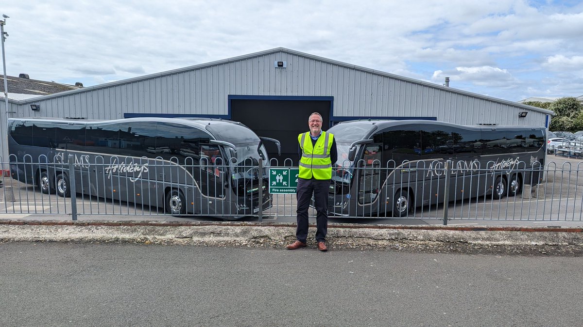 Another lovely day out. This time with @acklams to @ADLbus Plaxton in Scarborough to collect two Plaxton Elites Thank you Mark for a warm reception and a look around the factory. Really interesting