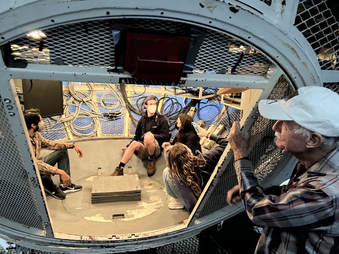 michiganastro's tweet photo. Students in Astro 461 get up close and personal with some really big telescopes, some of which are still being built. Really. Big. Telescopes.
.
.
.
.
#astronomy #astrophysics #instrumentation #Arizona #astroclass #students #springterm #observationalAstronomy #umich #goBlue https://t.co/EllMv3i78x