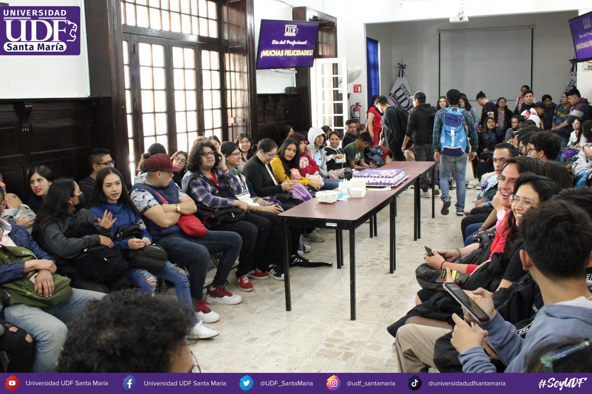 UDF_SantaMaria's tweet photo. Comunidad UDF 🥳

Así se vivió el festejo por el DÍA DEL PROFESIONAL, junto a nuestras licenciaturas en Mercadotecnia, Ciencias de la Comunicación, Psicología.

Disfruta lo que estas viviendo, ser un profesional es un privilegio, vive tus experiencias al máximo. 🤩
 #amomicarrera https://t.co/DXORh9YiDL