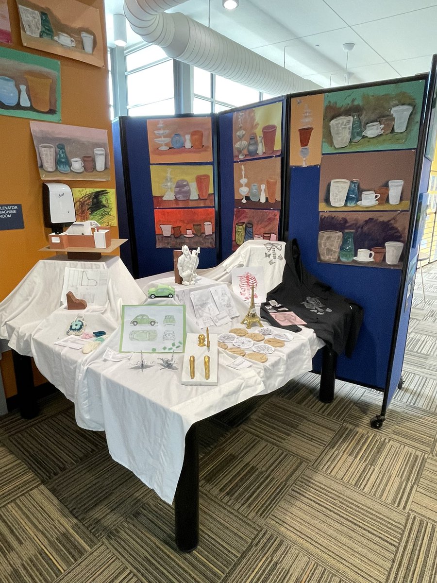 AIMSchool's tweet photo. b.A.S.H 2023 is in full swing! #fearlesslearning #innovativeteaching #comprehension #scienceofreading #studentshowcase https://t.co/IXXdNYrS7l