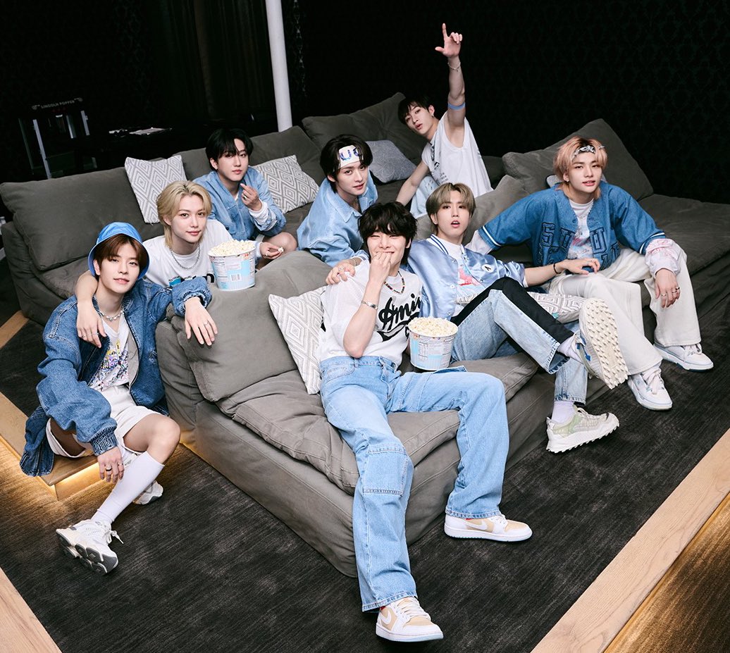 Time for another delulu thread a little earlier than planned today!! 🫶🦋

Build a date night with Stray Kids: