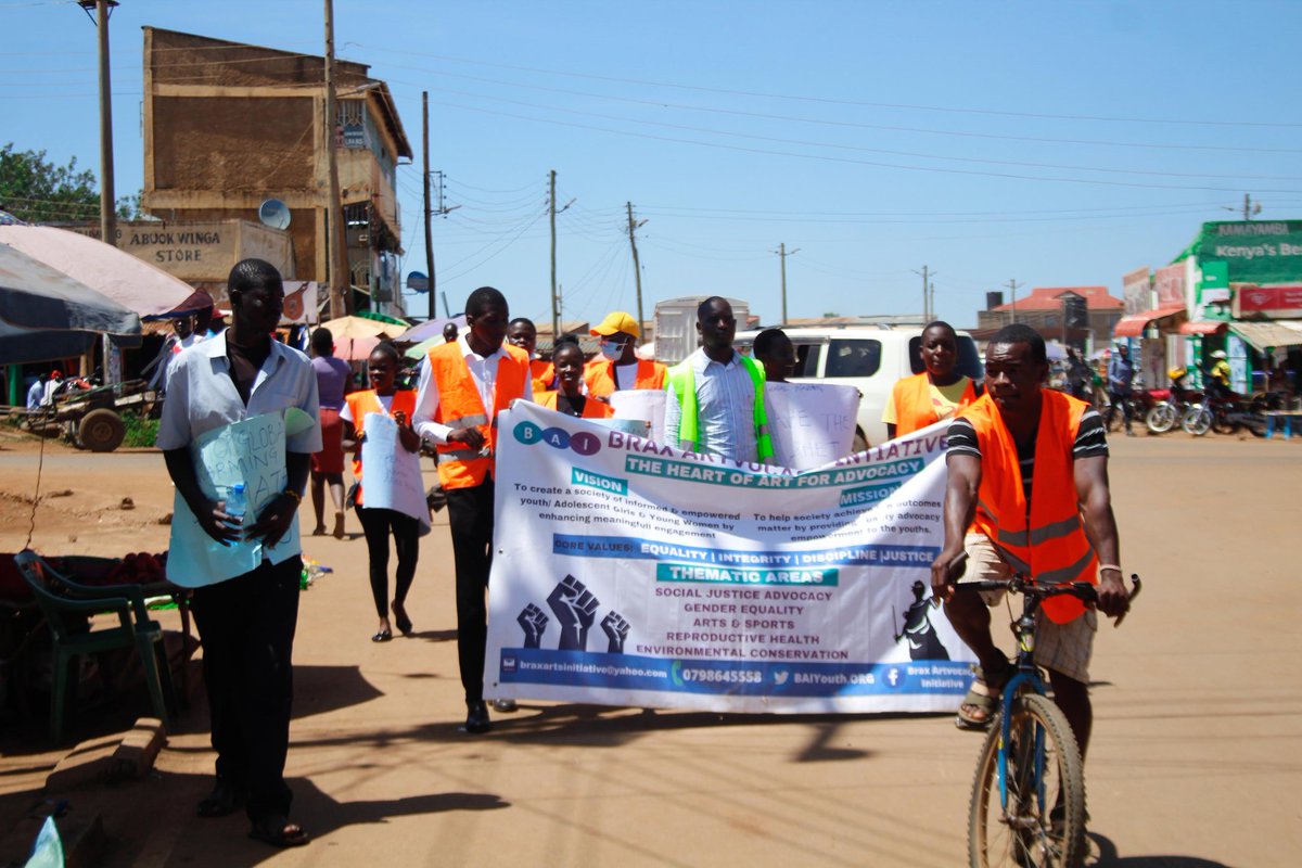 BAI_YouthOrg's tweet photo. @BAI_YouthOrg in partnership with @PlanKenya and #TreesForSustainability held a Clean Environment Advocacy program within Bondo Town, Siaya County. We appreciate partners who made this a success. #StayCleanStaySafe https://t.co/33oC2pAsaO
