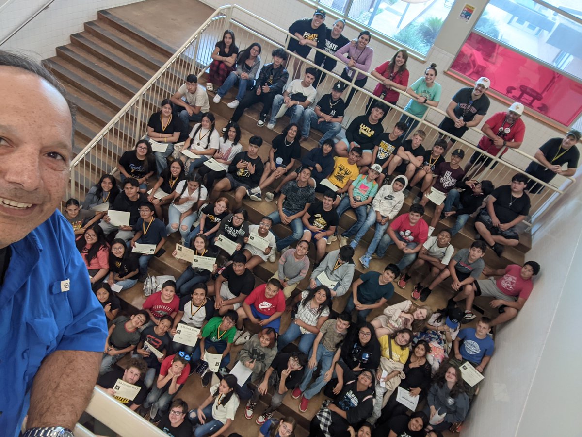 Mark Raygosa tweet media