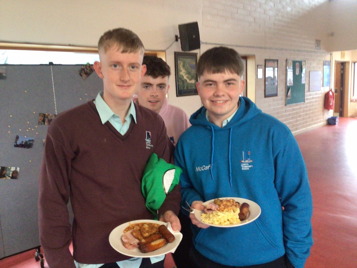 🥓🍞🧆🫖🍳🧀🥐☕️Pictured below are the Leaving Cert students enjoying their breakfast on their last day at Loreto Community School 🍞🧆🫖☕️🥓🍳🧀🥐