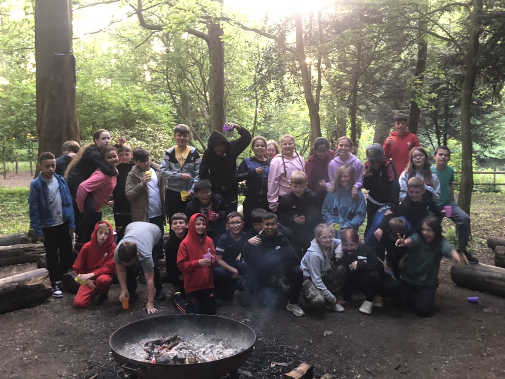 AHMissThake's tweet photo. Tonight’s campfire 🔥 https://t.co/F5ipSIPKzI